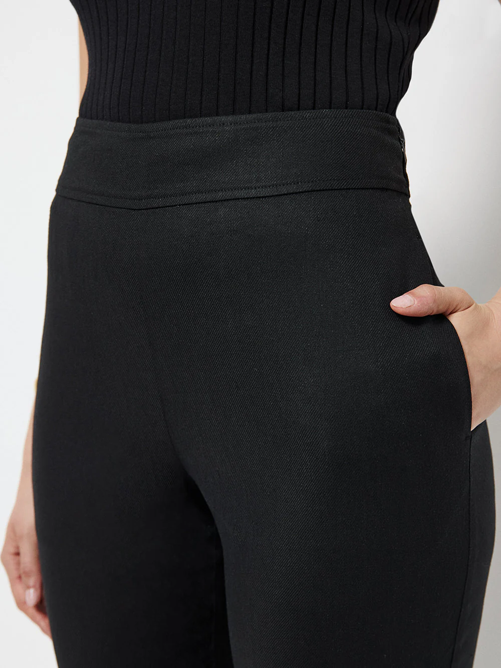Tailored Linen Trouser - Image 2