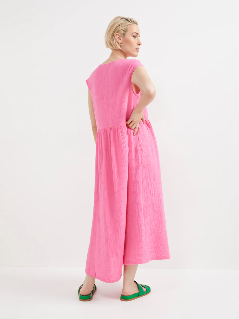 The Button Front Crinkle Midi Dress - Image 3