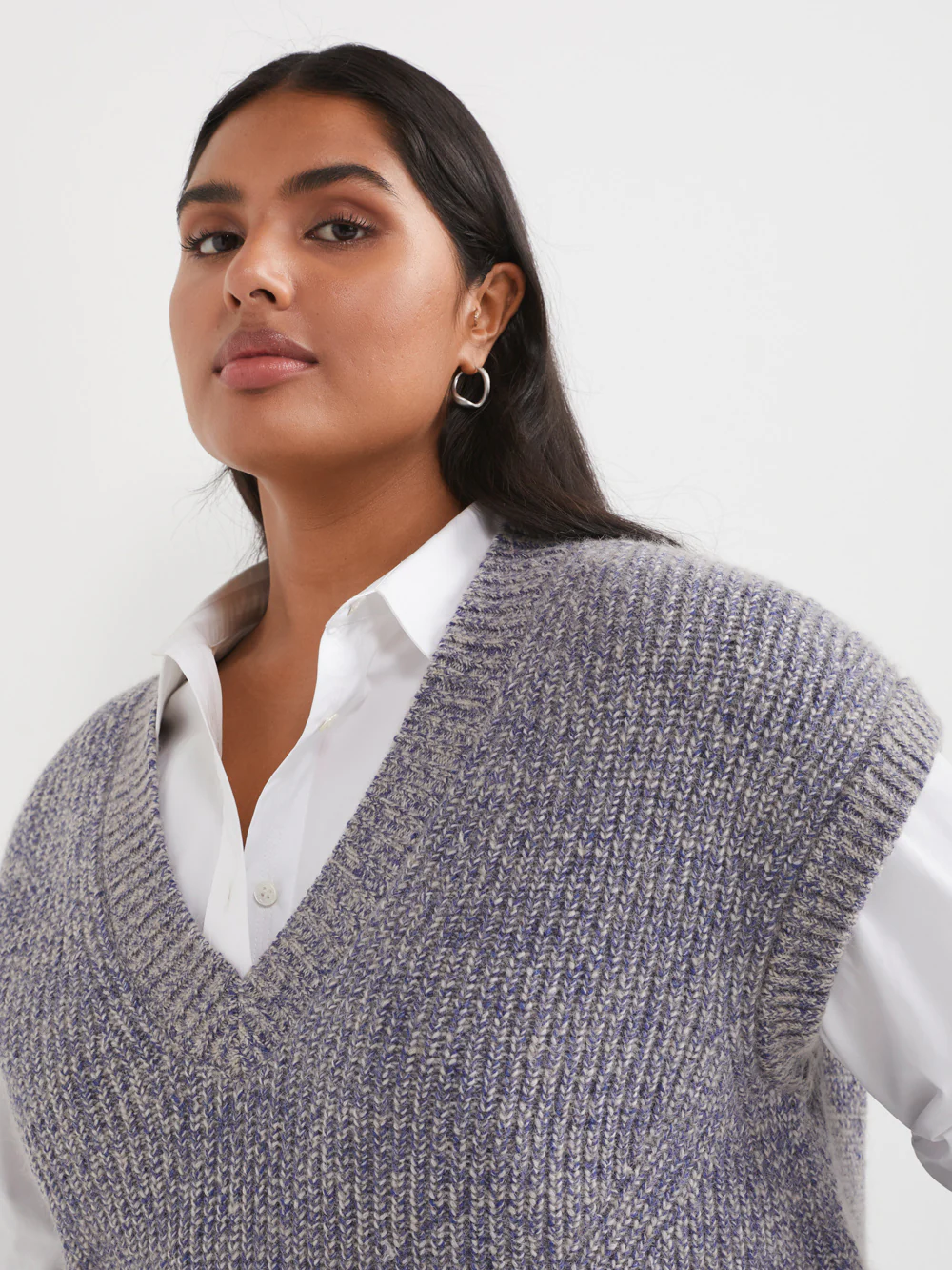 The Cardigan Stitch V-Neck Vest - Image 6