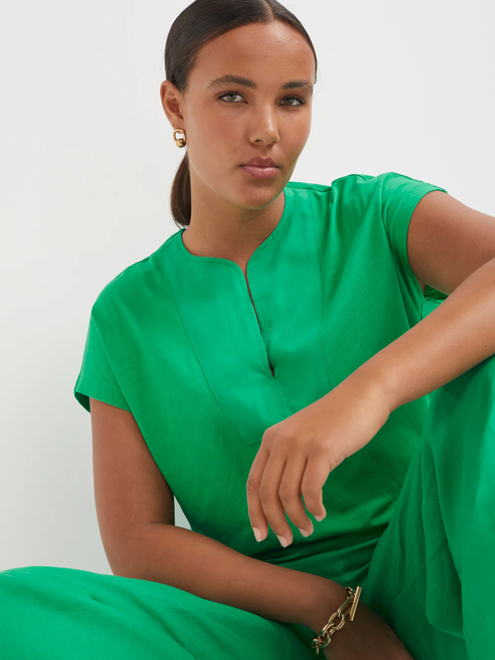 The Contrast Trim Drape Top