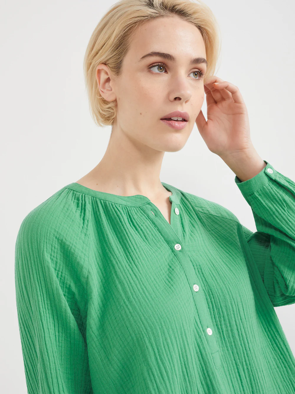 The Cotton Crinkle Popover Top - Image 3
