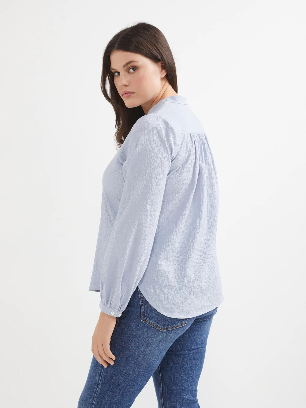 The Cotton Crinkle Vent Neck Top - Image 4