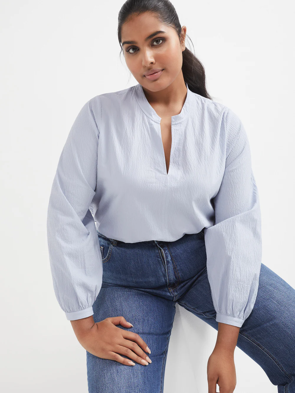 The Cotton Crinkle Vent Neck Top - Image 6
