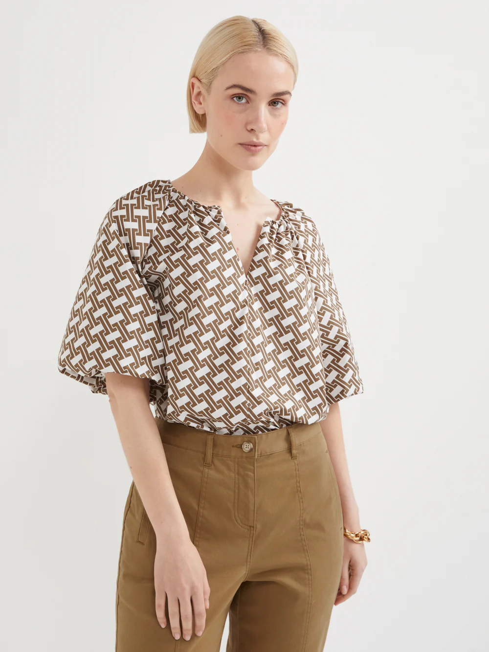The Cotton Poplin Vent Front Print Top - Image 2