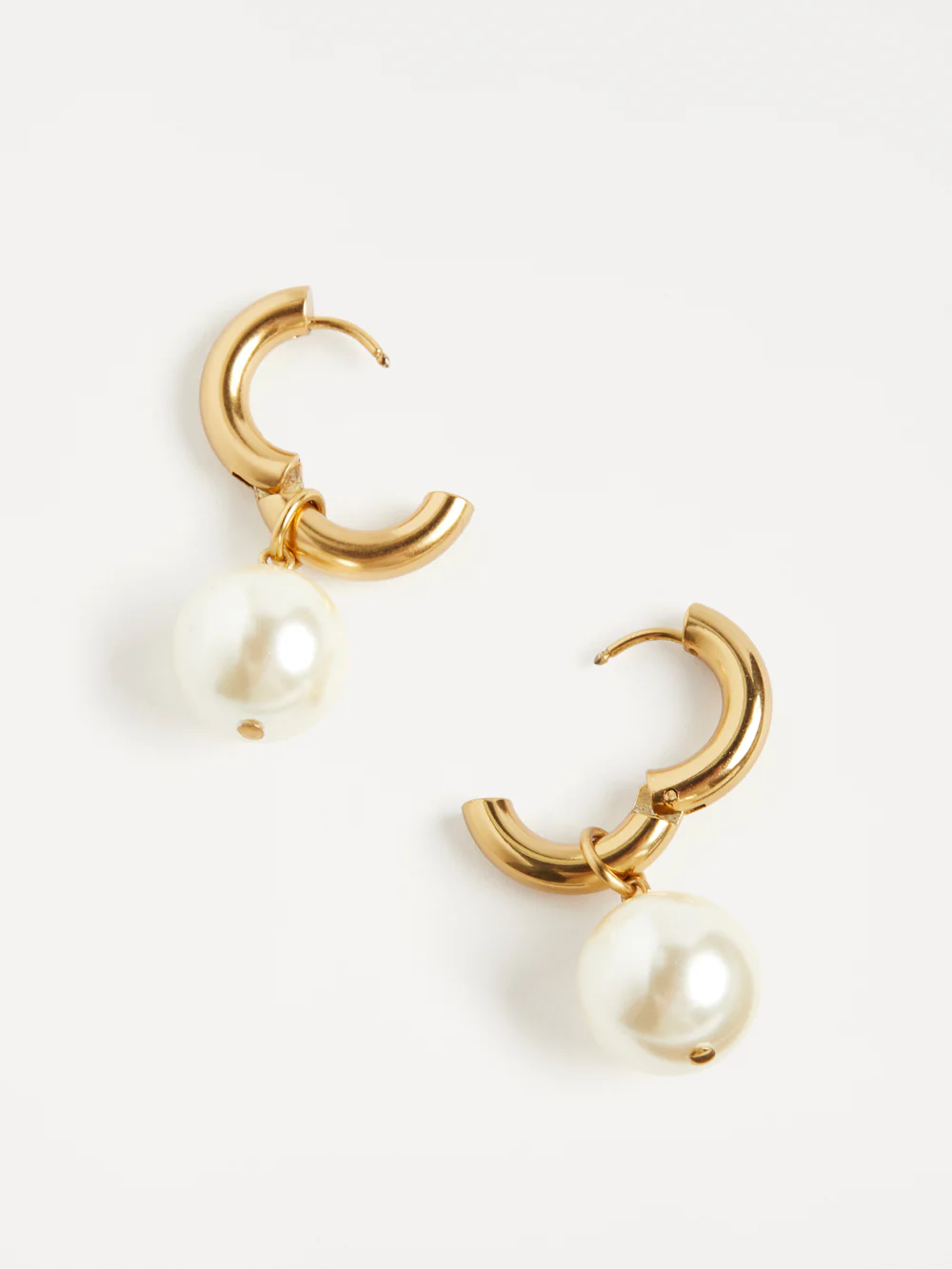 The Eve Pearl Earrings - Image 3
