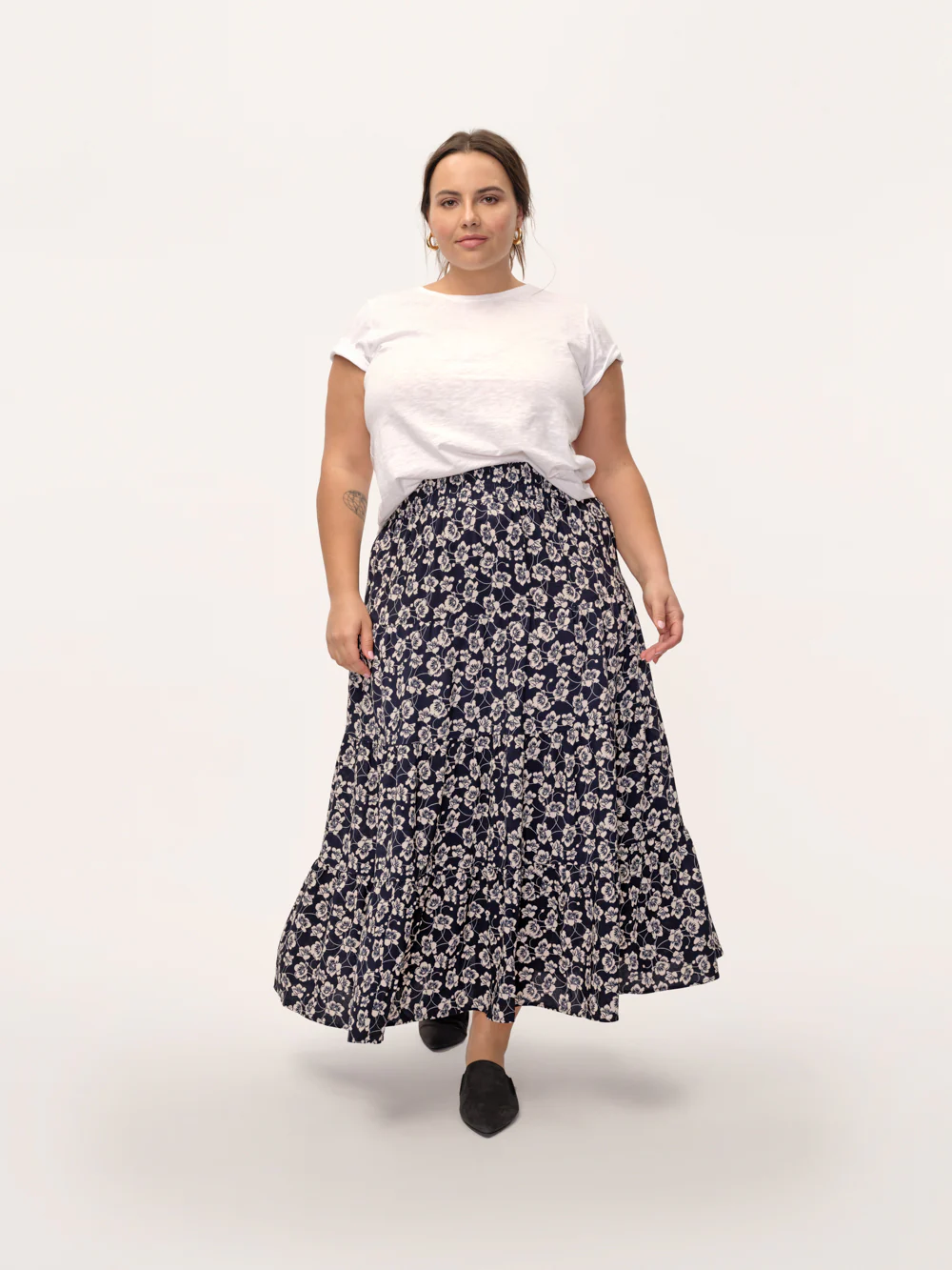 The Floral Tiered Maxi Skirt - Image 2