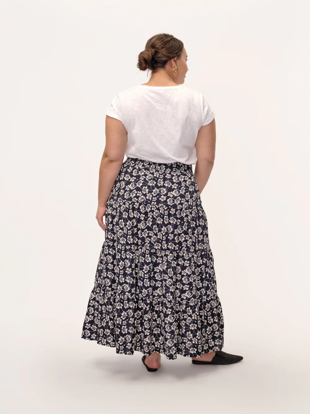 The Floral Tiered Maxi Skirt - Image 4