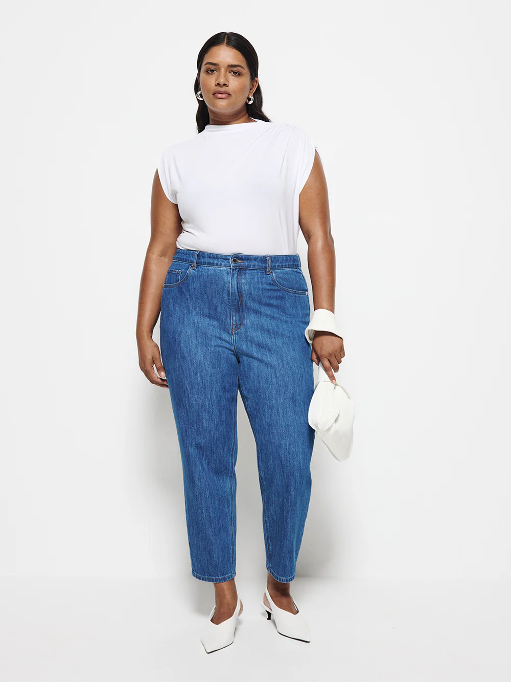 The High Rise Crop Girlfriend Jean - Image 6