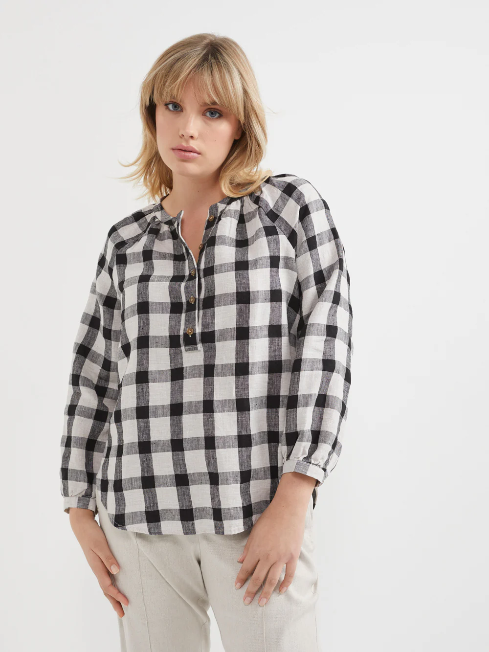 The Linen Check Popover Top - Image 3