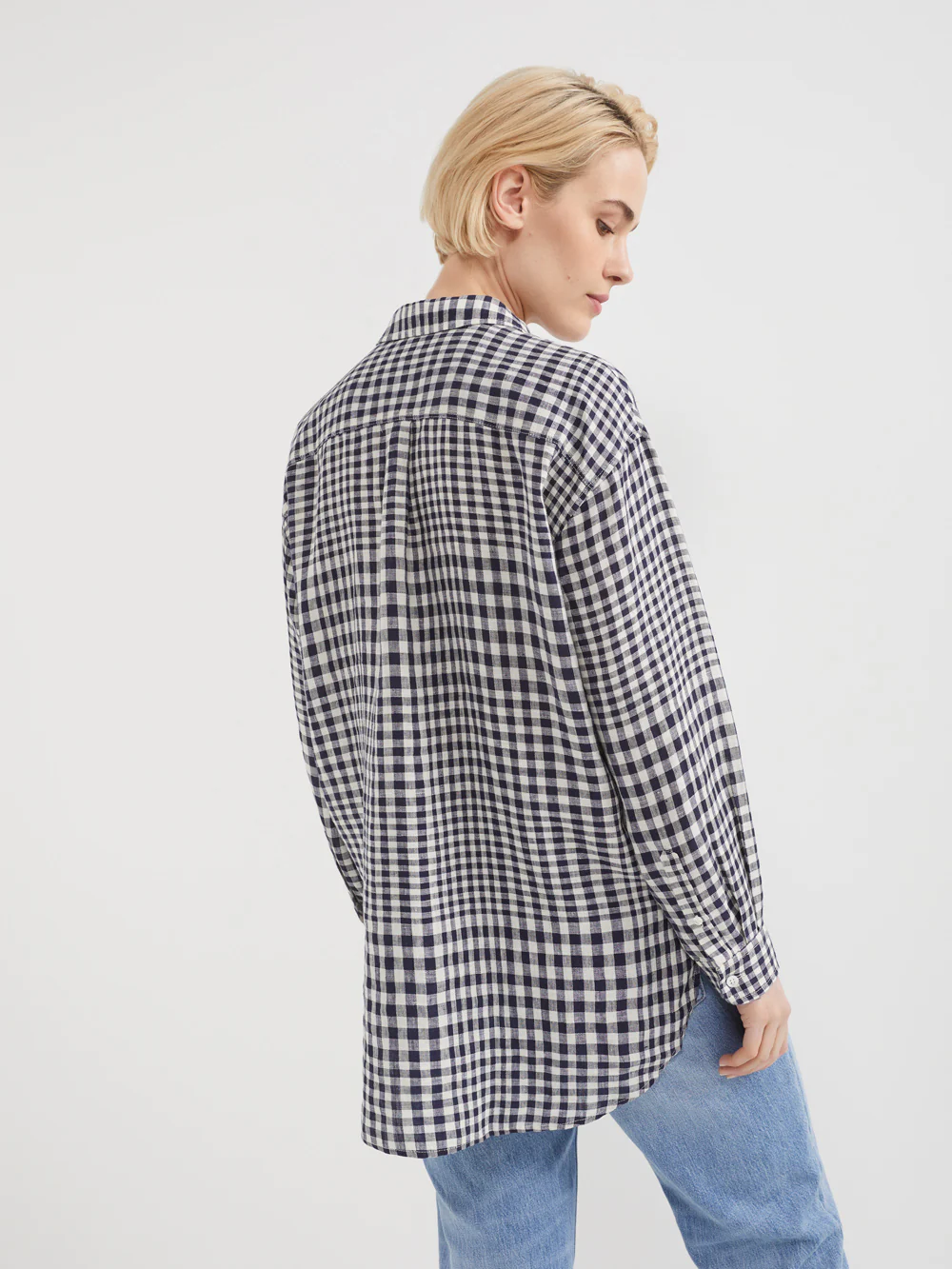 The Linen Gingham Popover Shirt - Image 3