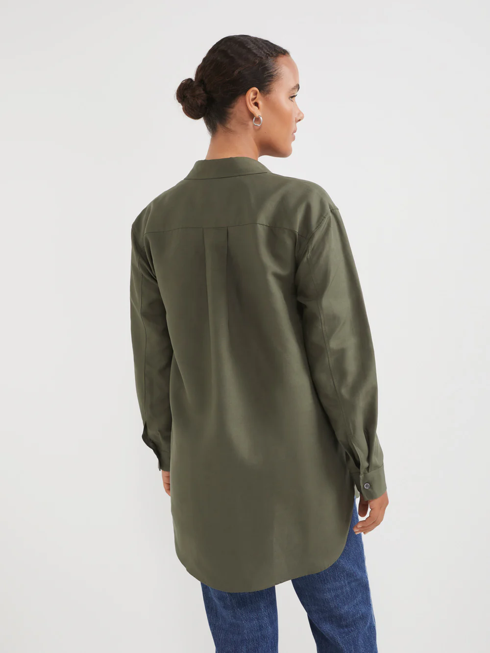 The Linen Blend Relaxed Shirt - Image 3