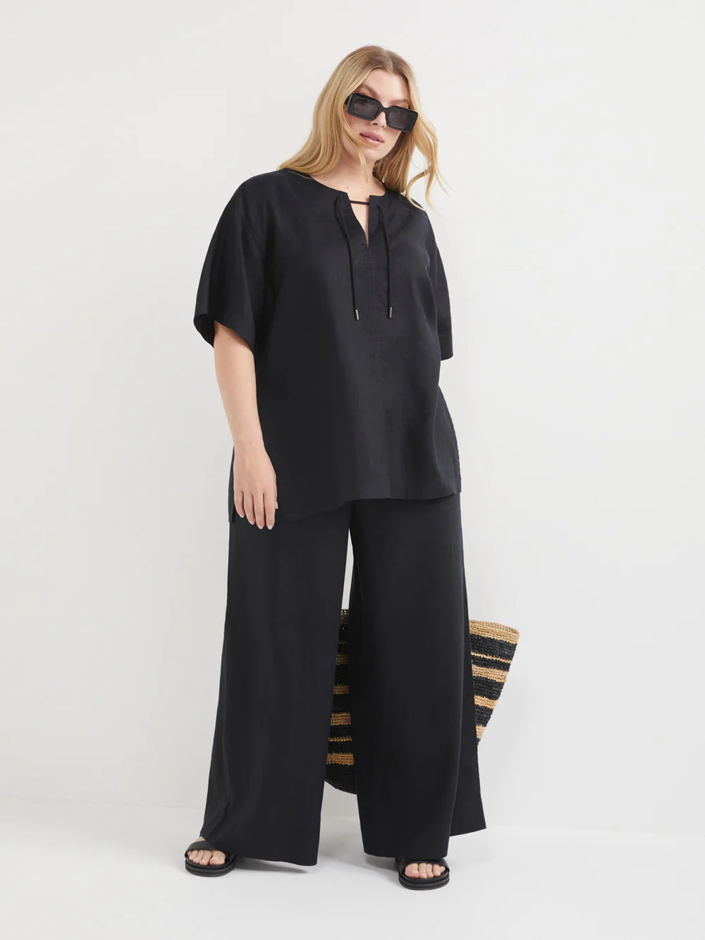 The Linen Short Sleeve Tunic Top - Image 6