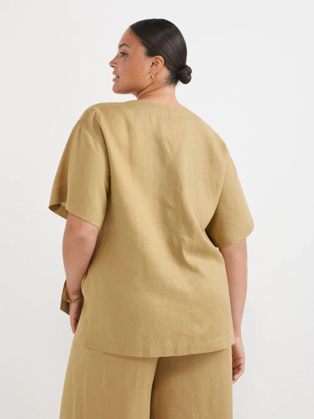 The Linen Short Sleeve Tunic Top - Image 8