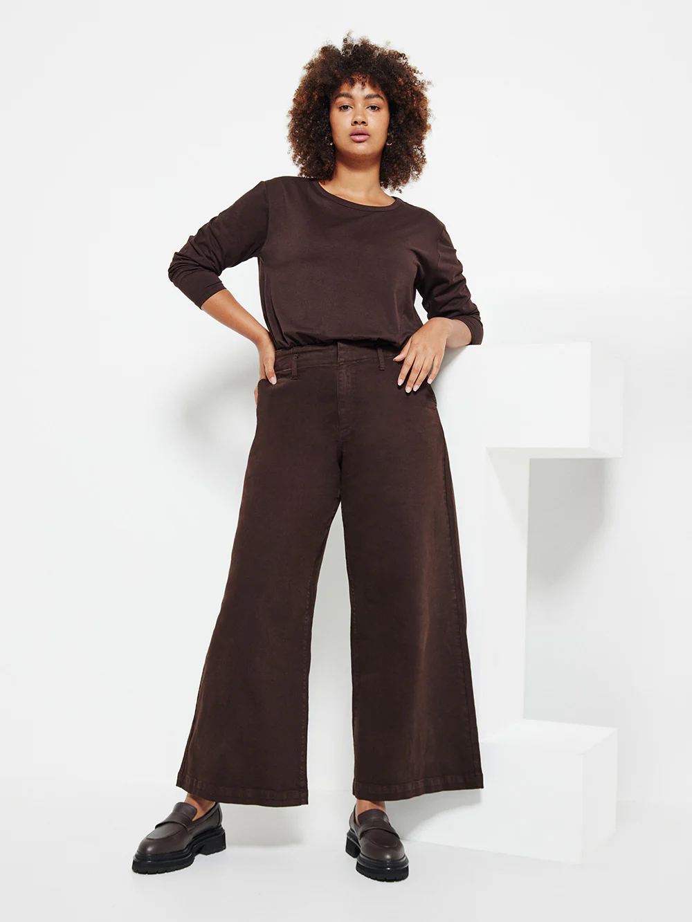 The Long Sleeve T-Shirt - Image 8