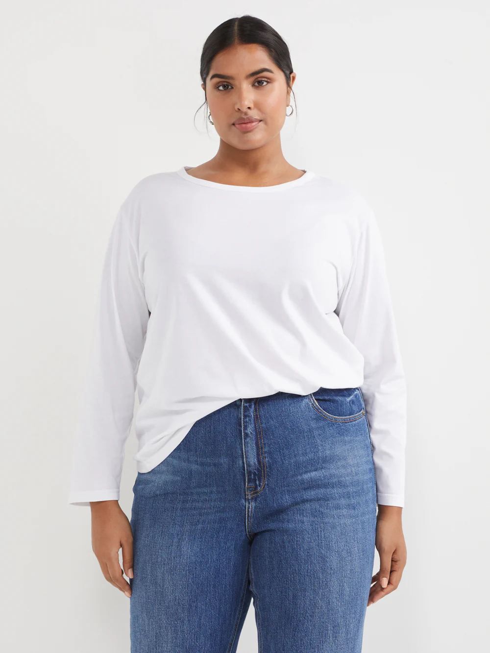 The Long Sleeve T-Shirt - Image 5