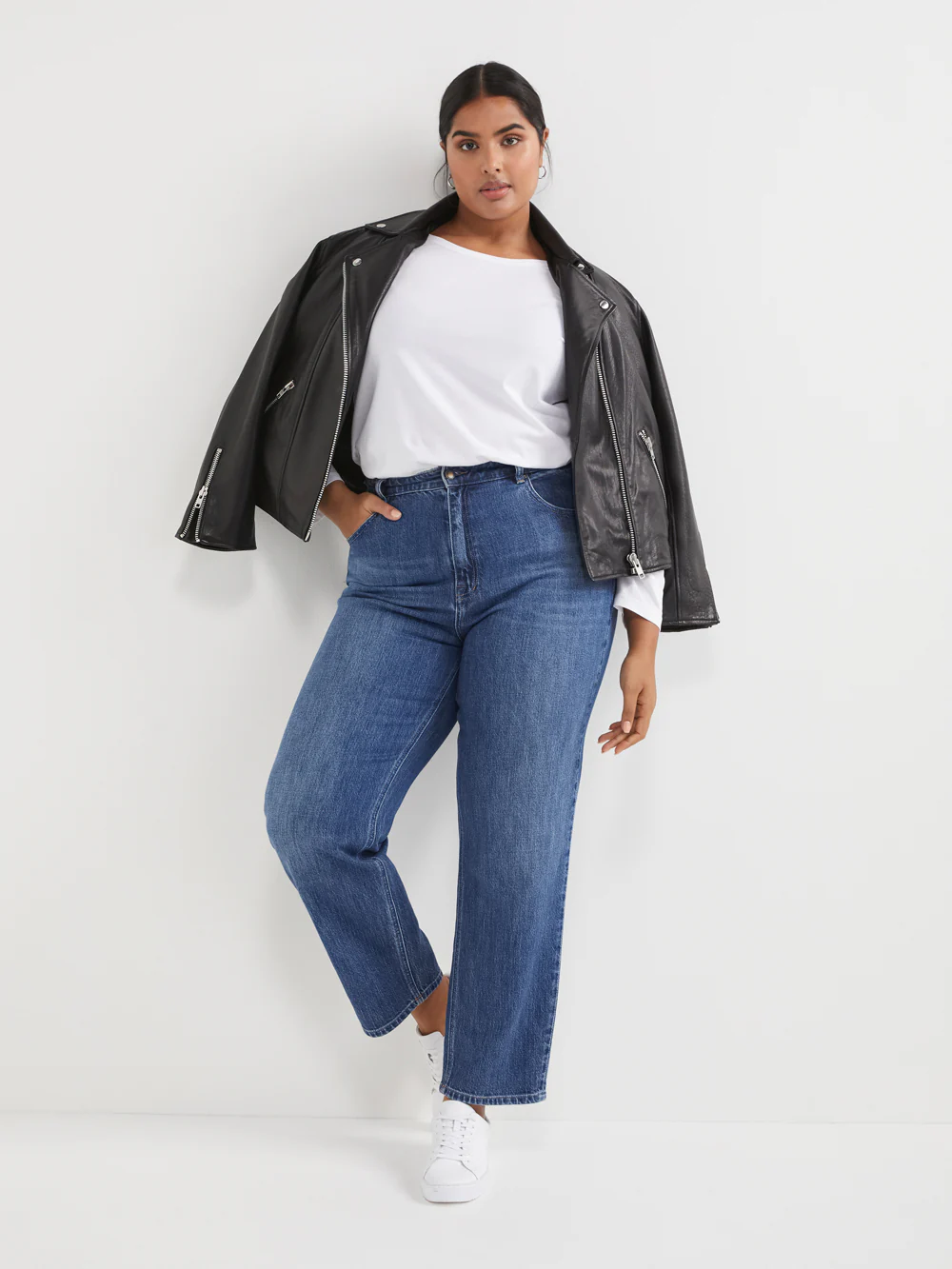 The Long Sleeve T-Shirt - Image 7