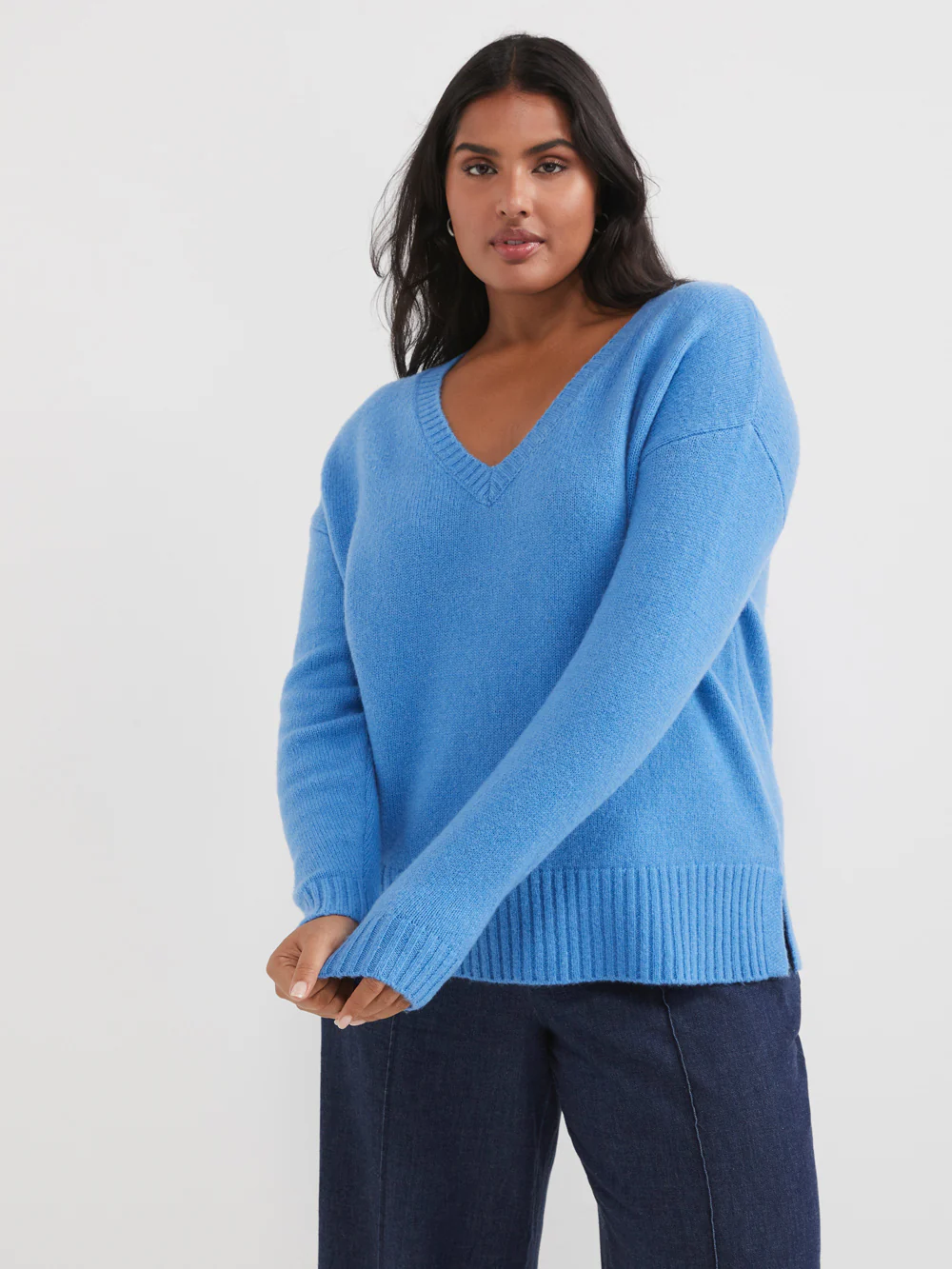The Long Sleeve V-Neck Pullover - Image 8
