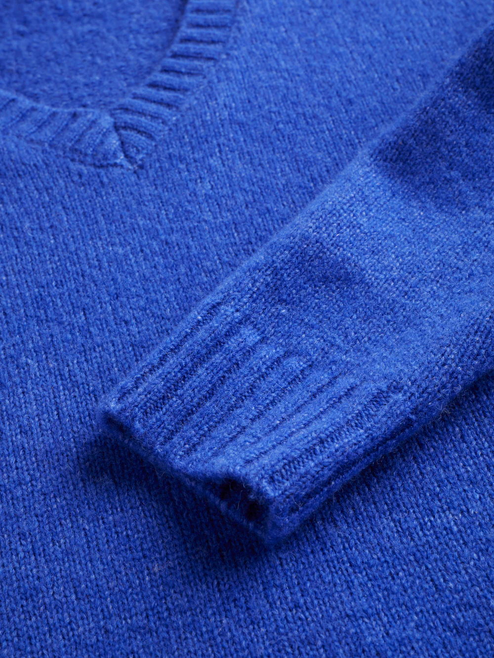 The Long Sleeve V-Neck Pullover - Image 5