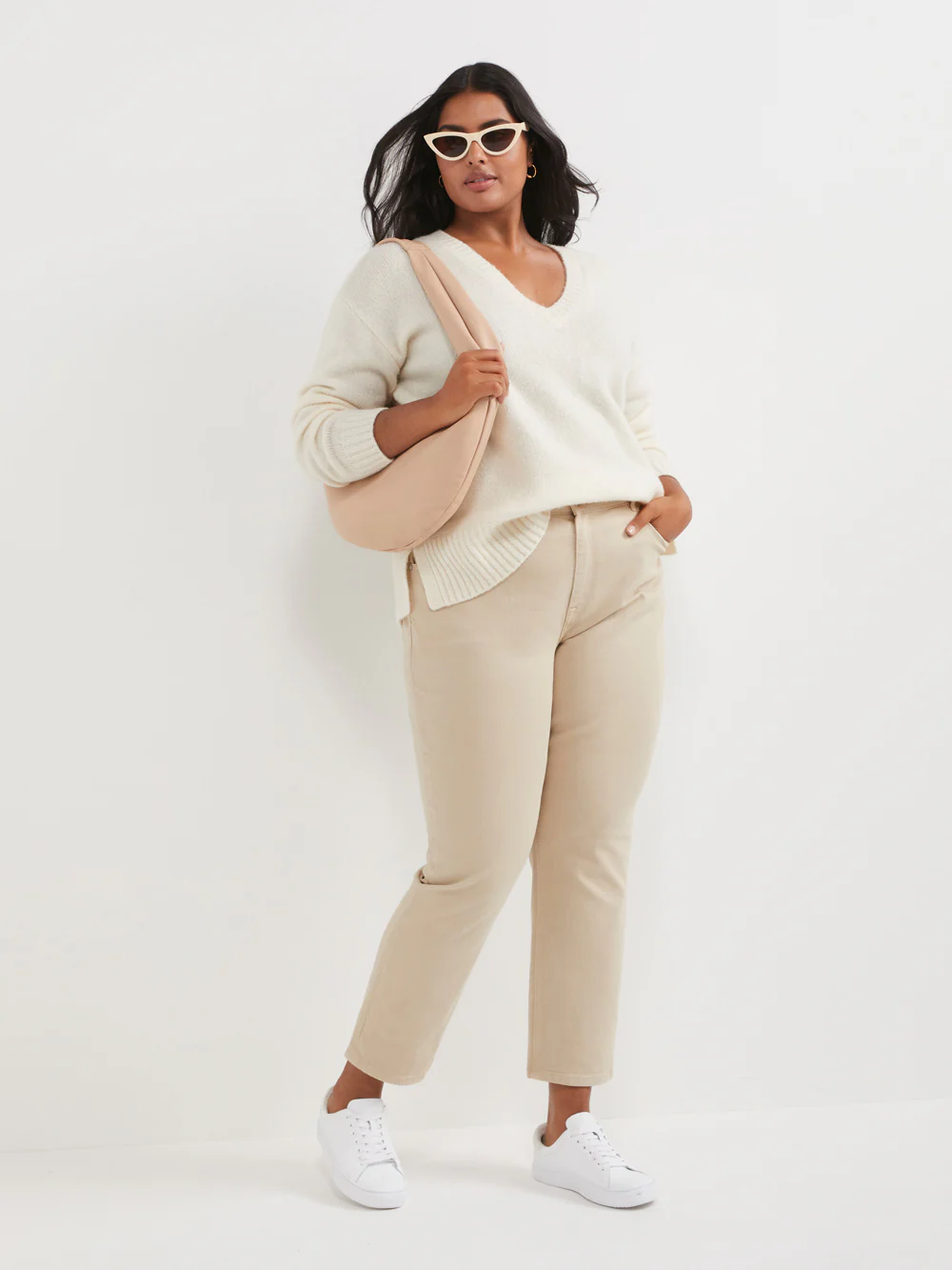 The Long Sleeve V-Neck Pullover - Image 8