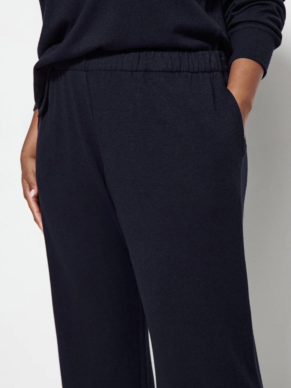 The Lounge Pant - Image 7