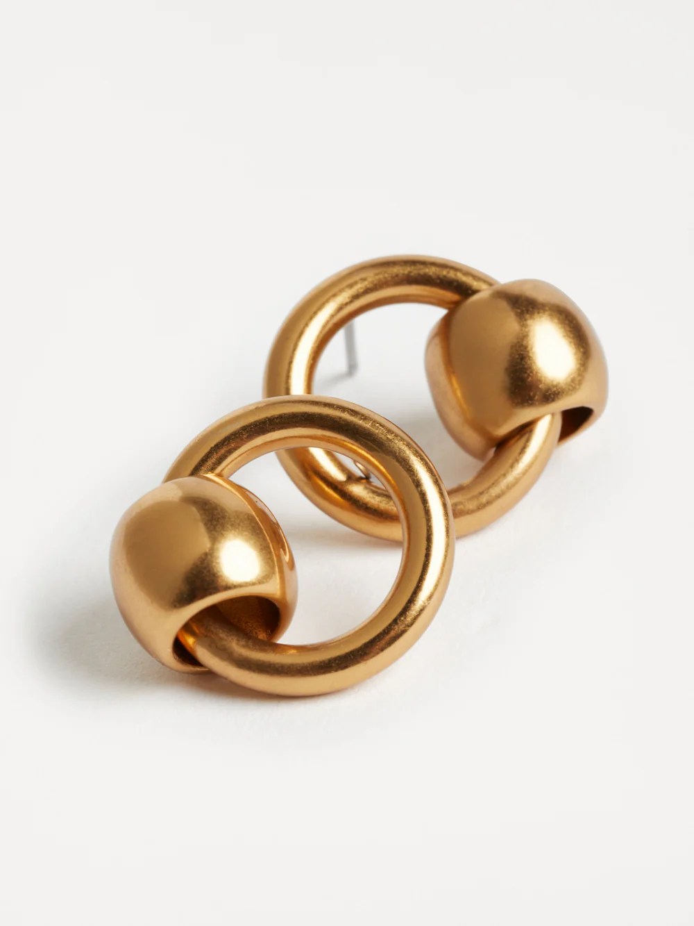 The Luella Drop Hoop Earings - Image 2
