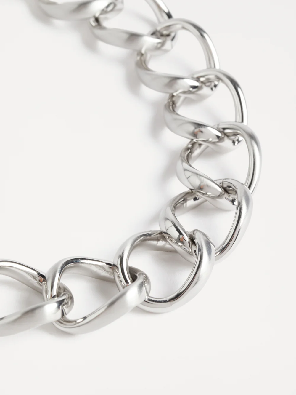 The Oversized Link Necklace - Image 4