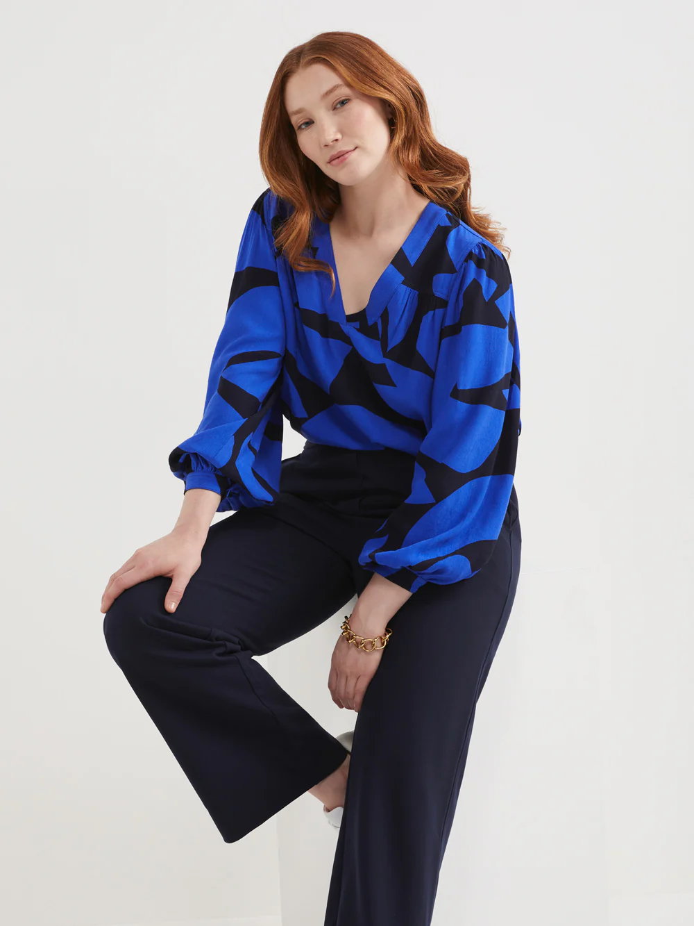 The Print V-Neck Top - Image 2