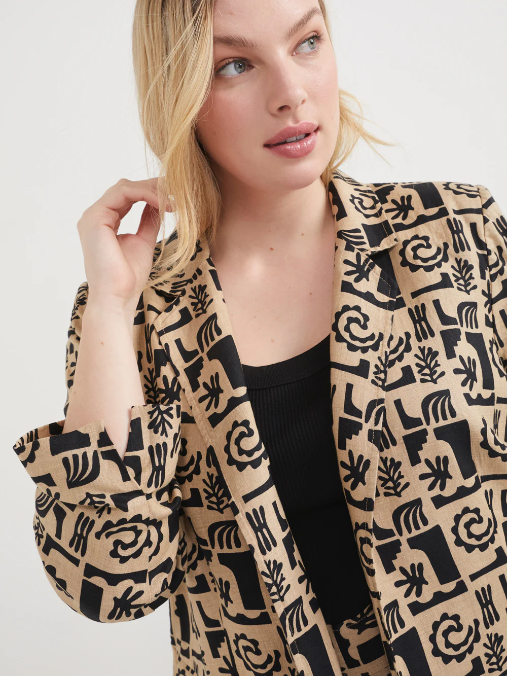 The Printed Linen Blazer - Image 8