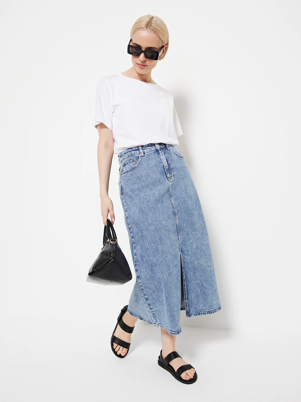 The Relaxed Side Split Tee - Image 4