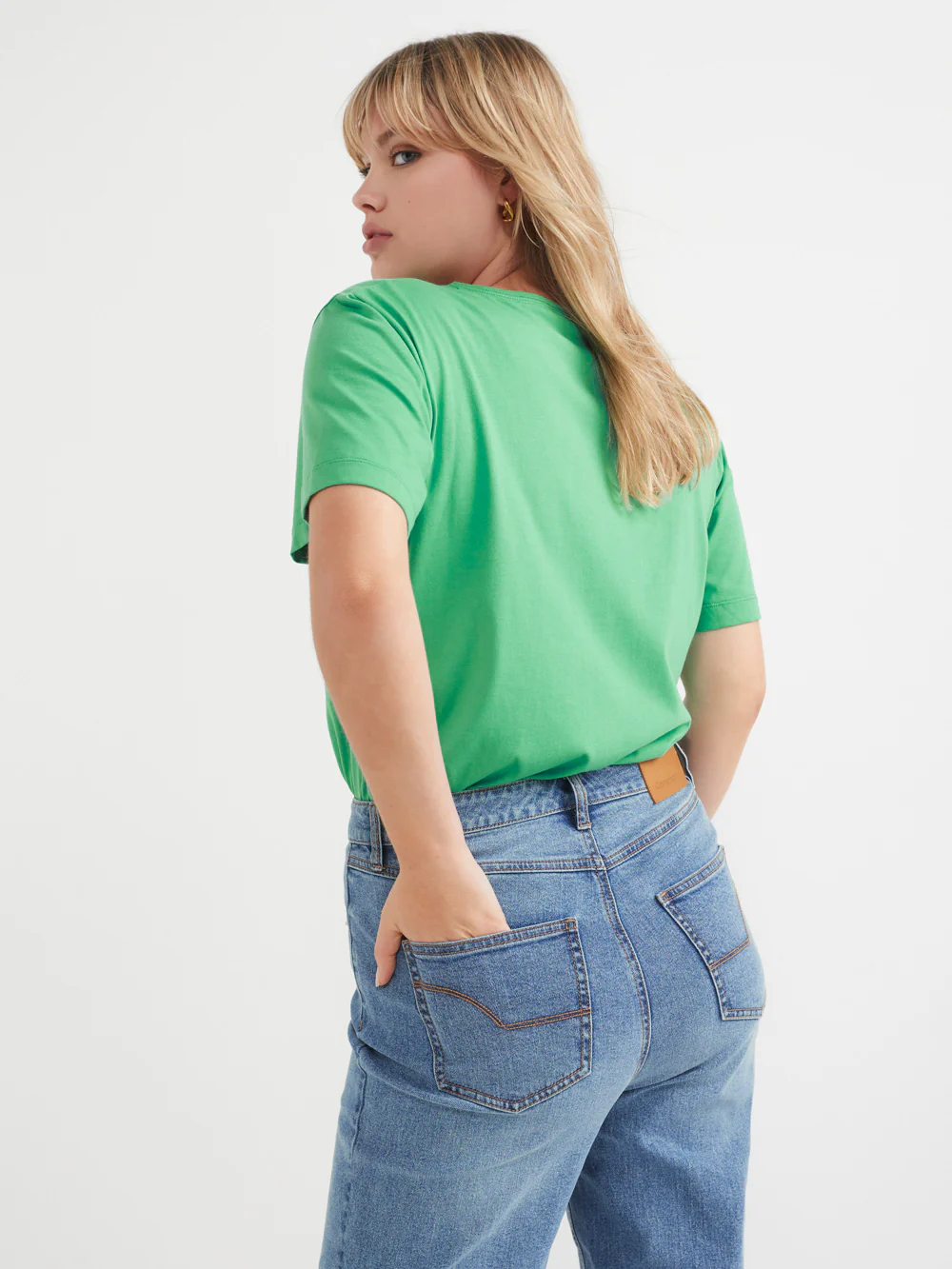 The Relaxed Tee - Image 3