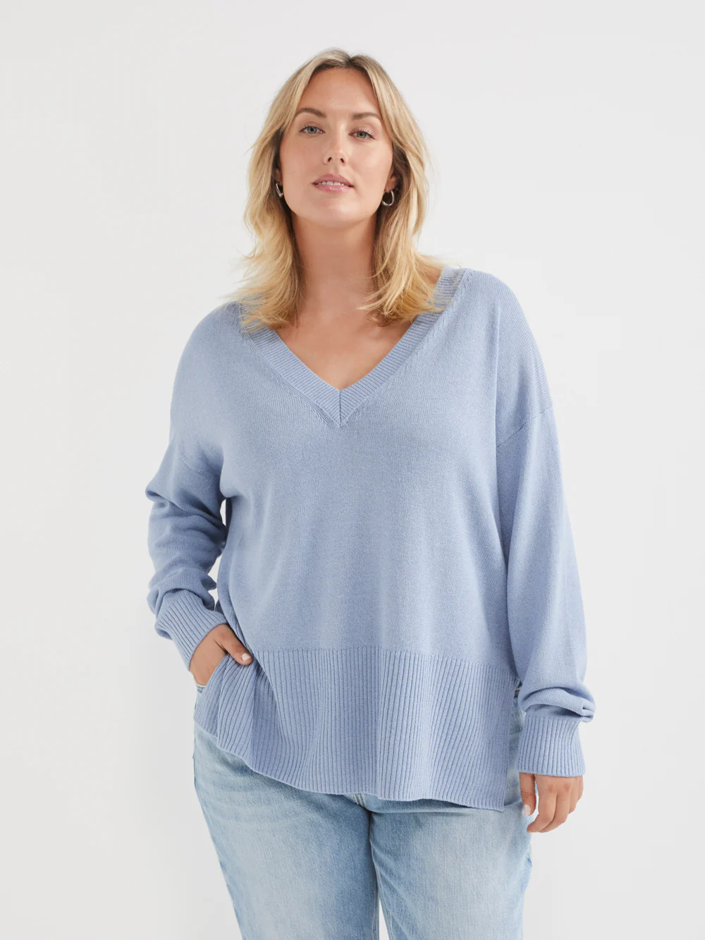 The Relaxed V-Neck Pullover - Image 6