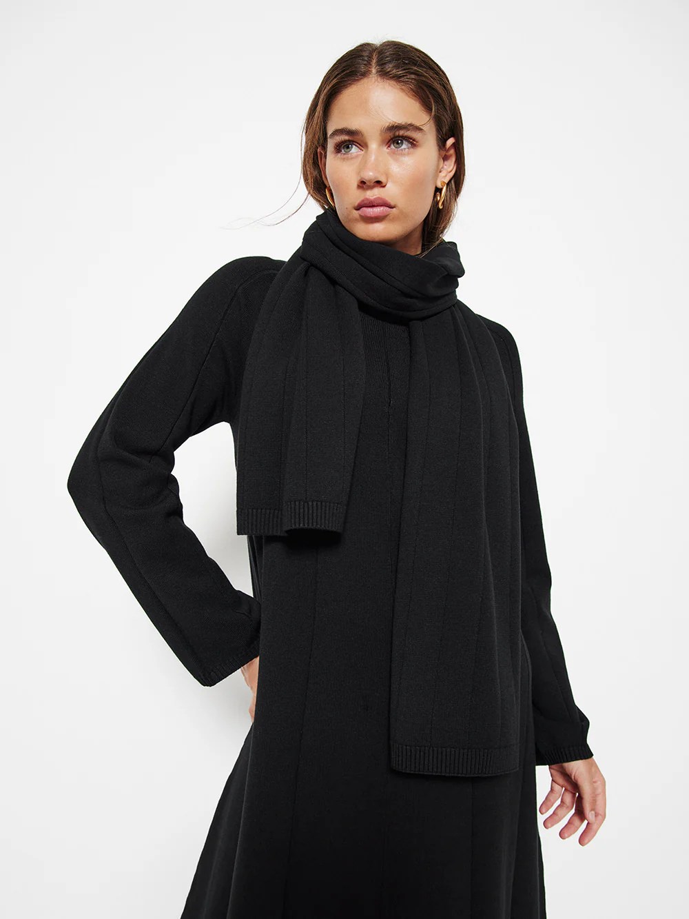 The Ribbed Scarf - Image 2