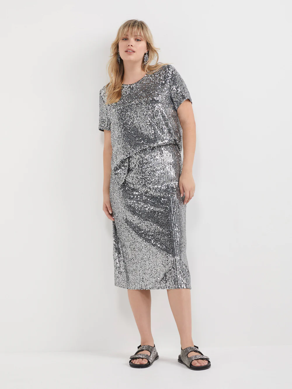 The Sequin Pencil Skirt