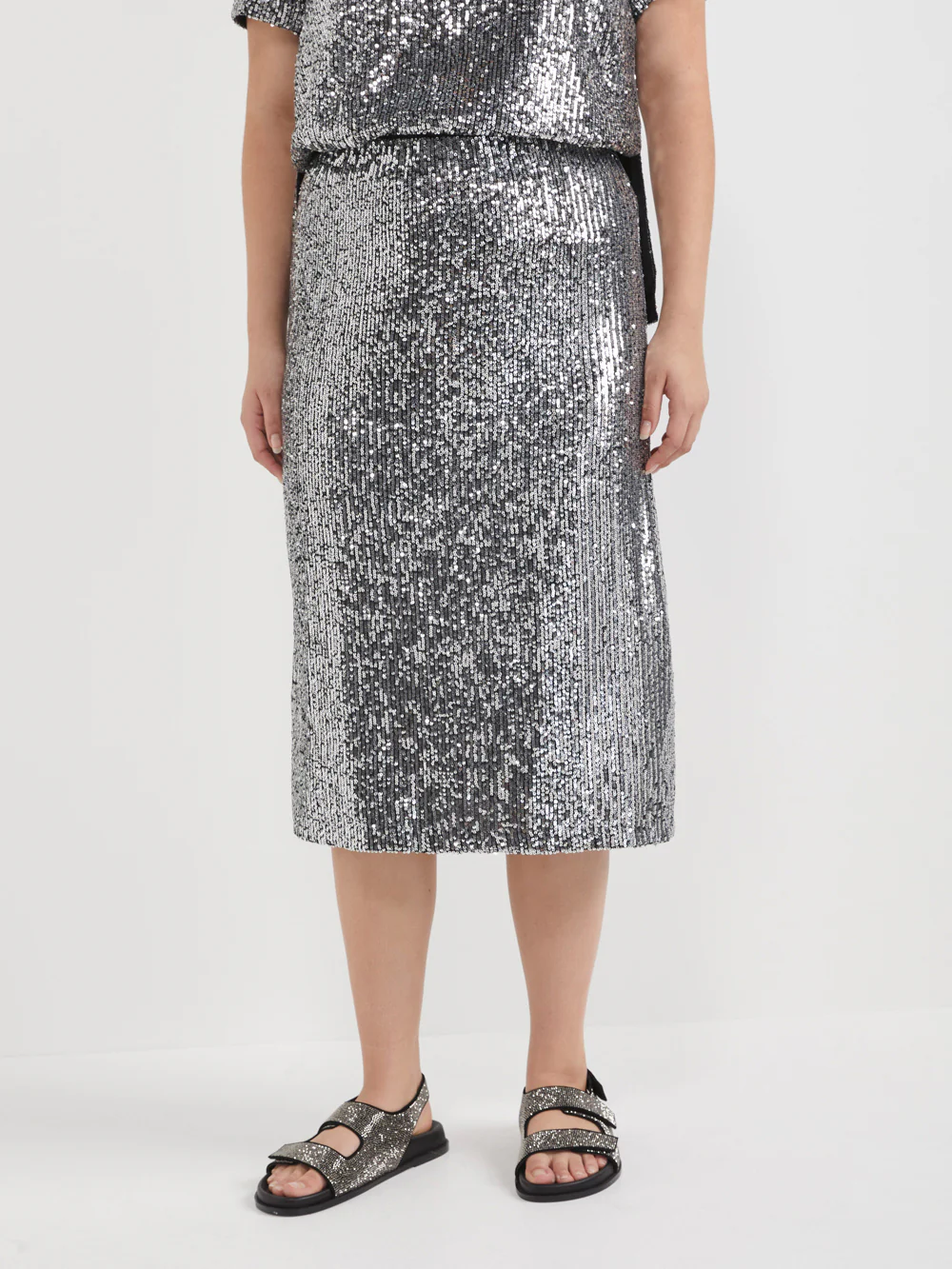 The Sequin Pencil Skirt - Image 2