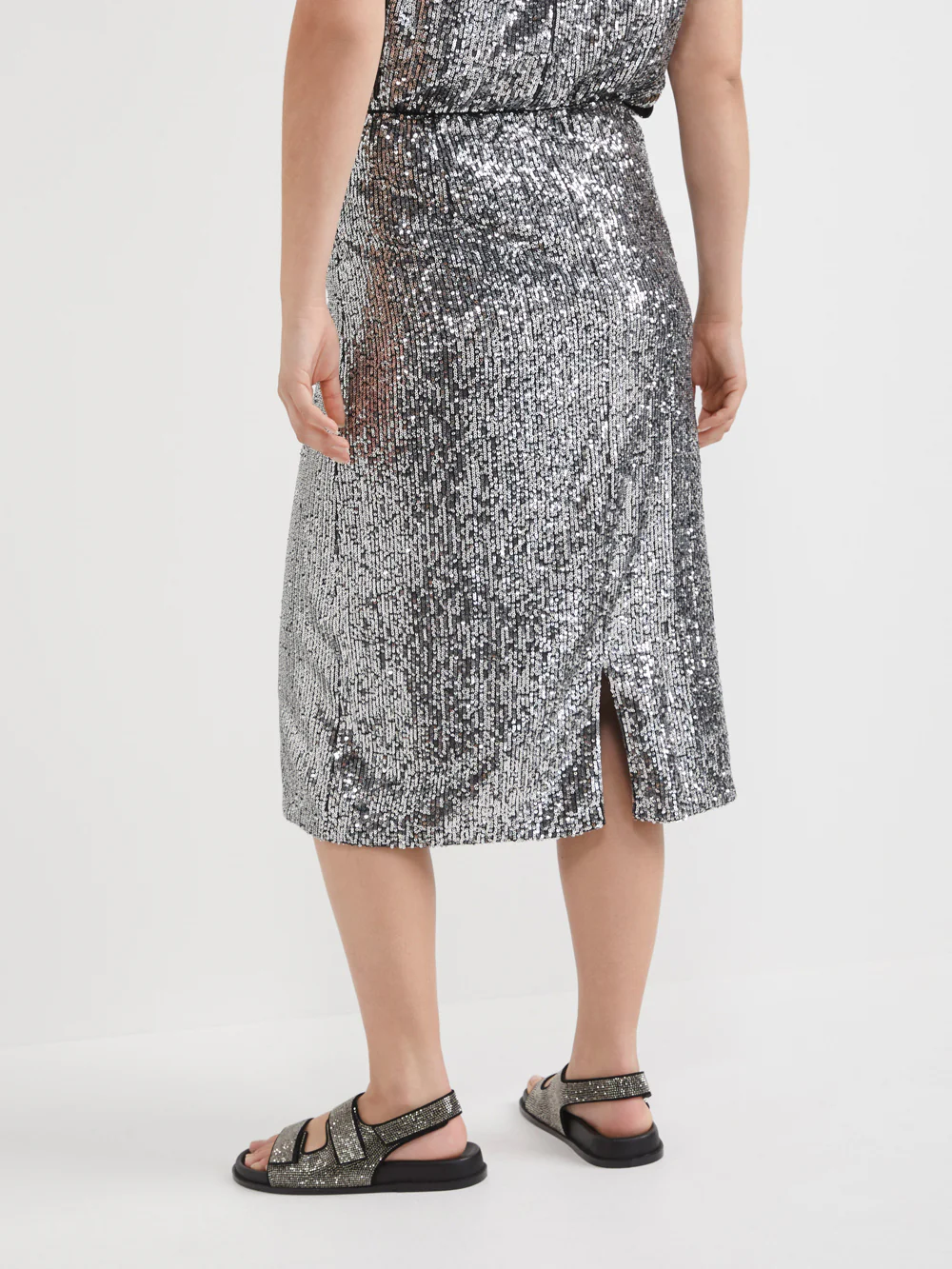 The Sequin Pencil Skirt - Image 4