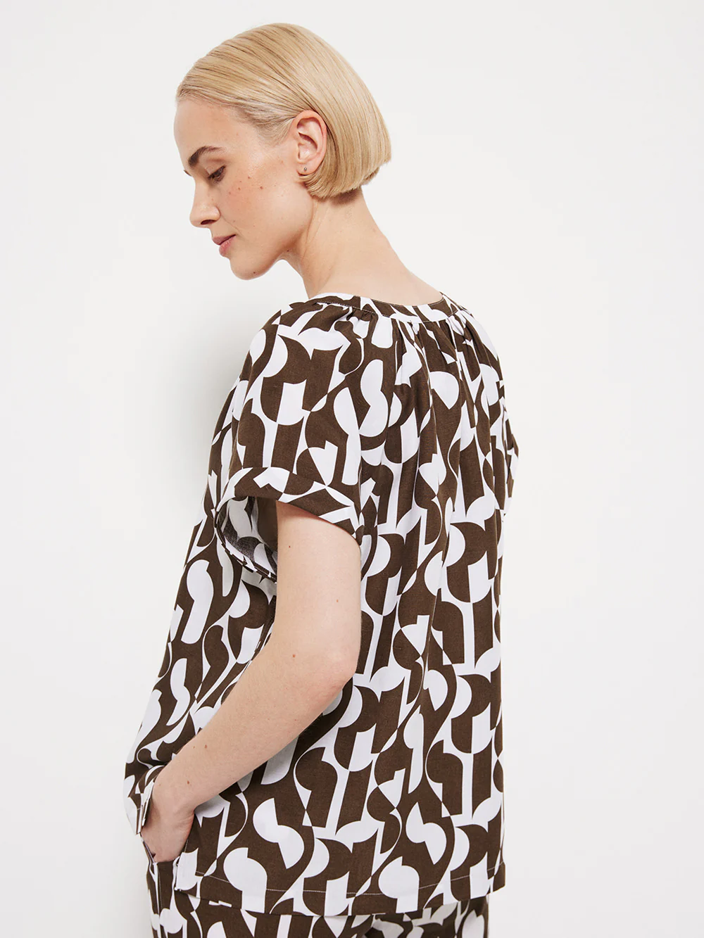 The Short Sleeve Print Top - Image 3