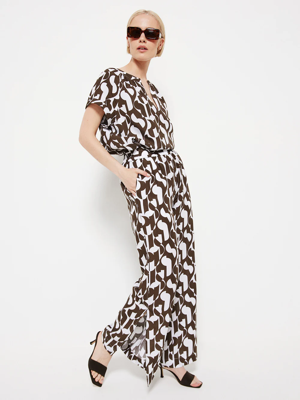 The Short Sleeve Print Top - Image 4