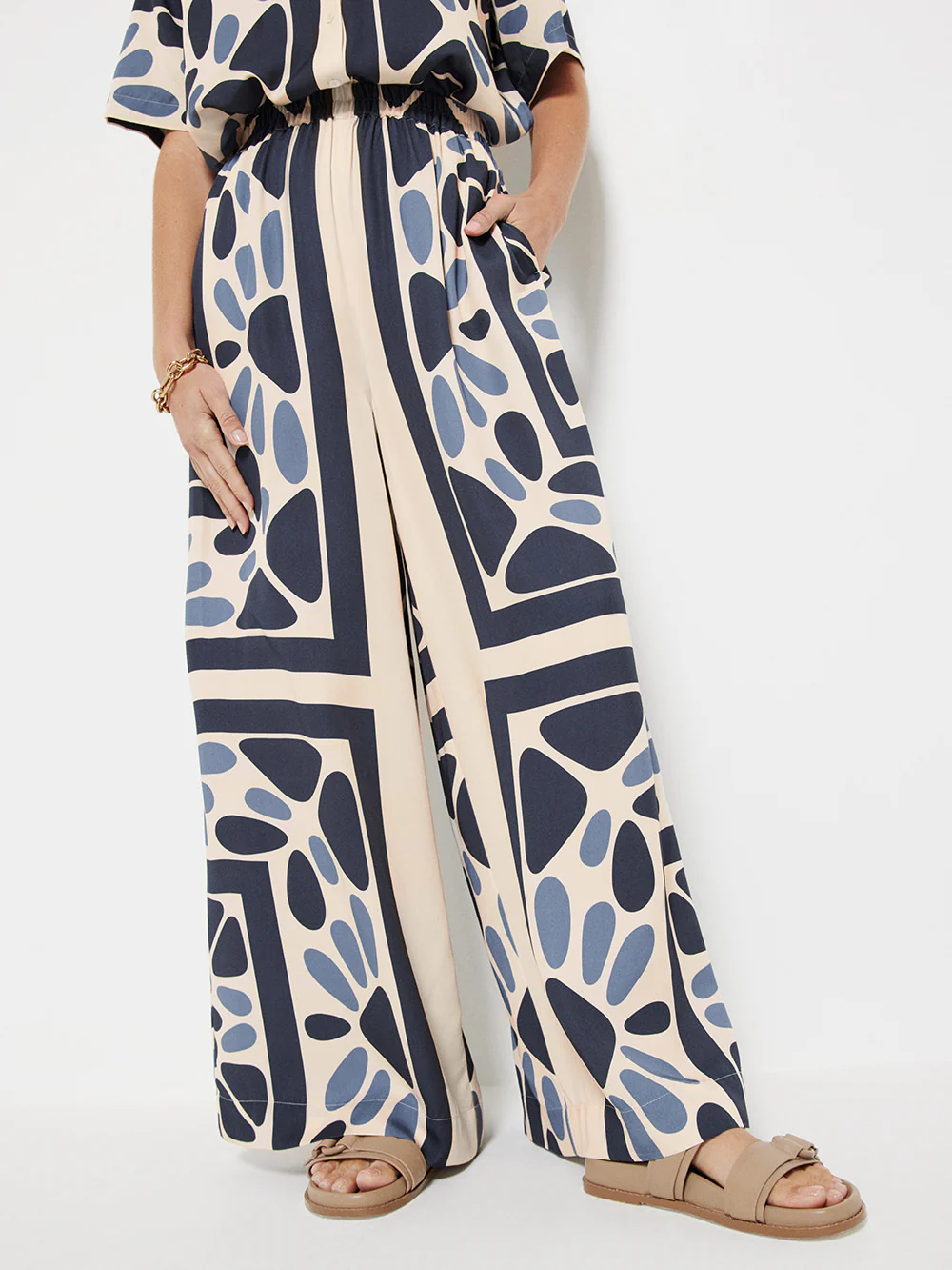 The Silky Print Pant - Image 2