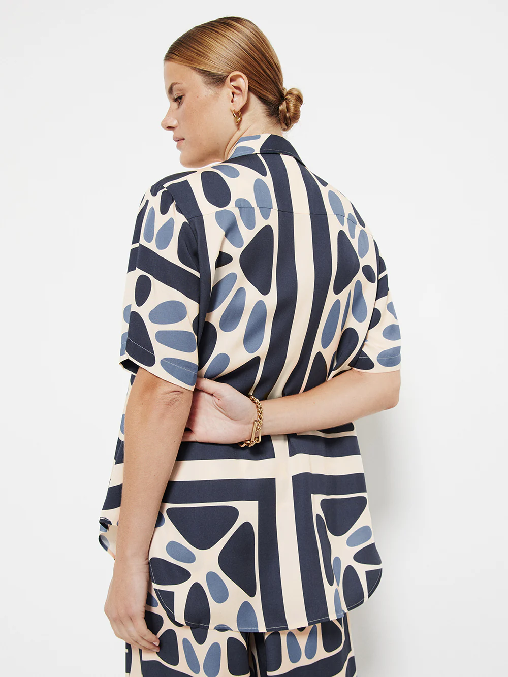 The Silky Print Short Sleeve Shirt - Image 4