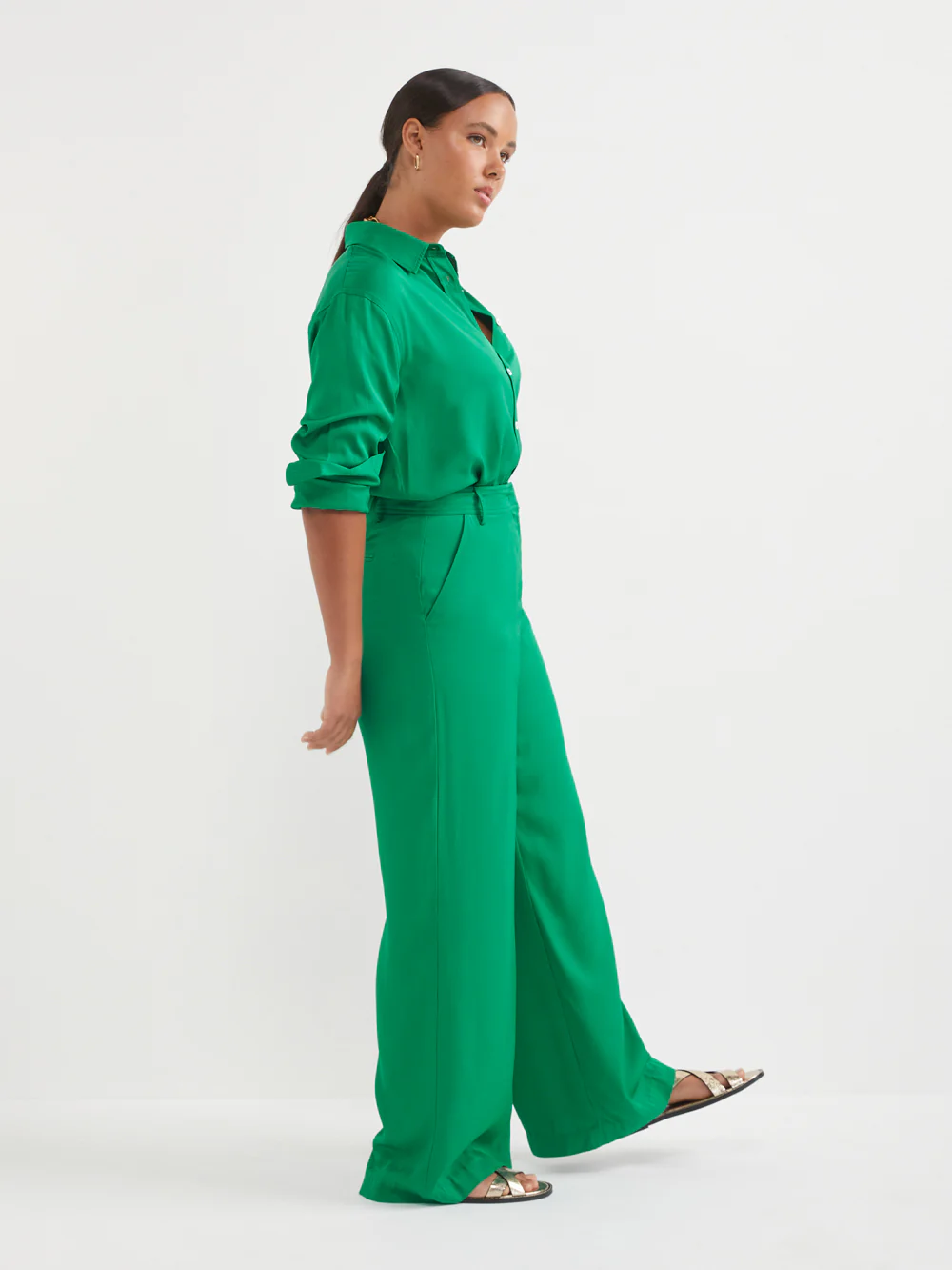 The Silky Twill Draped Trouser