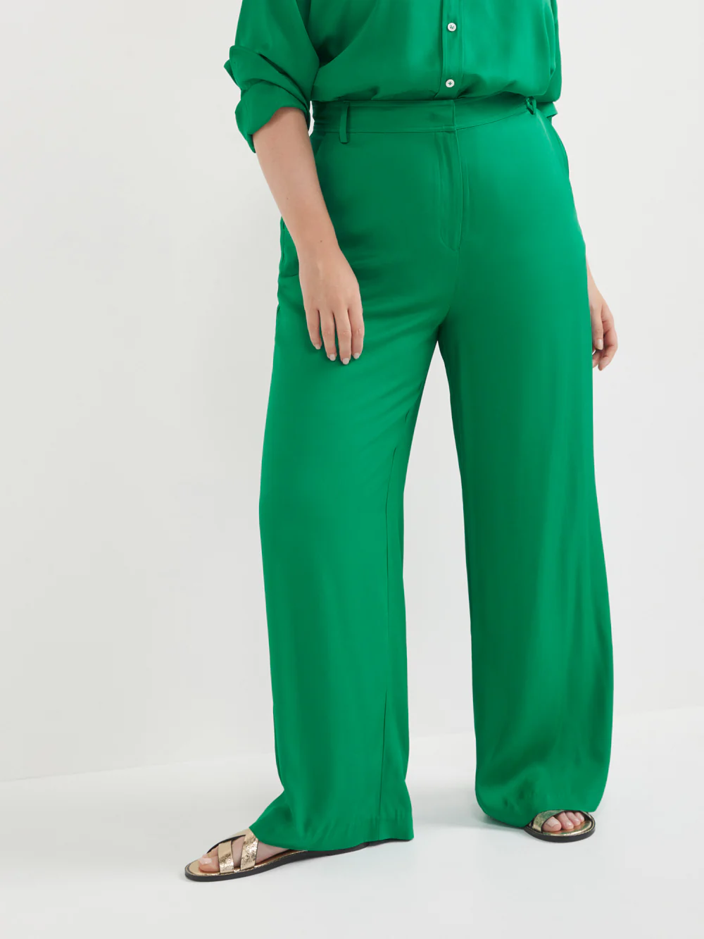 The Silky Twill Draped Trouser - Image 6