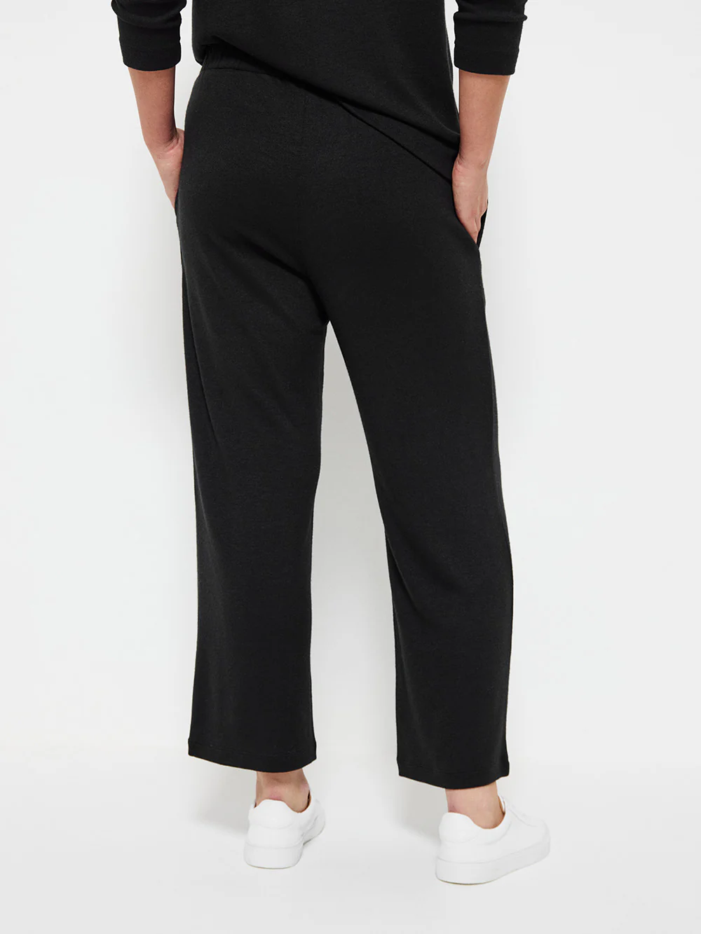 The Lounge Pant - Image 4