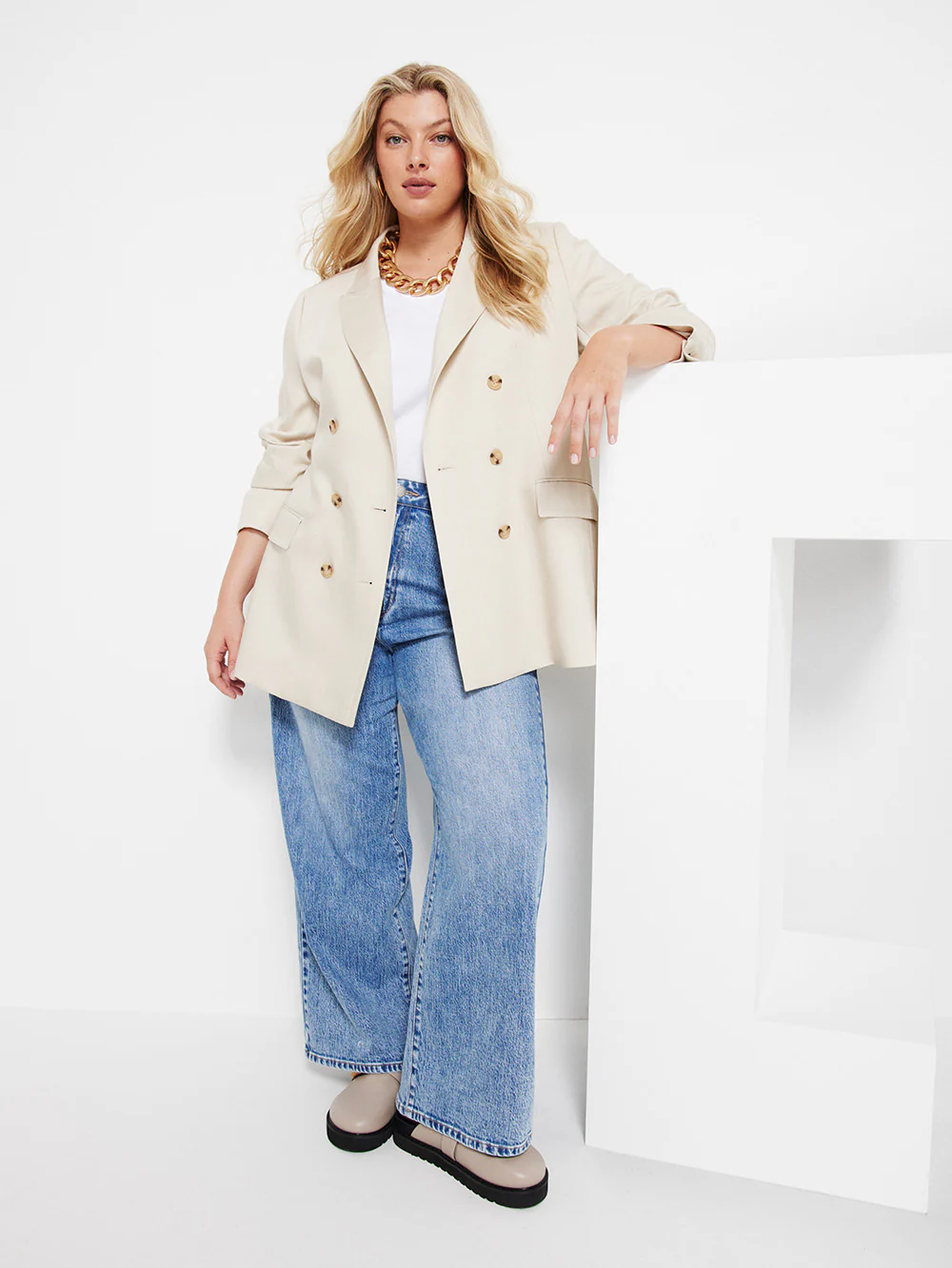The Soft Twill Blazer - Image 9