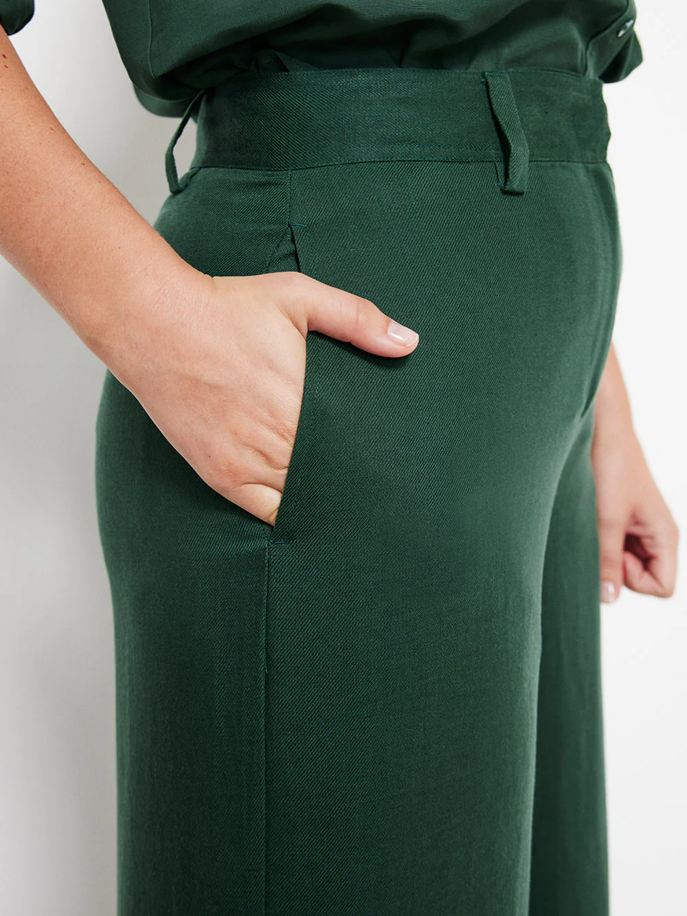 The Soft Twill Wide Leg Trouser - Image 3