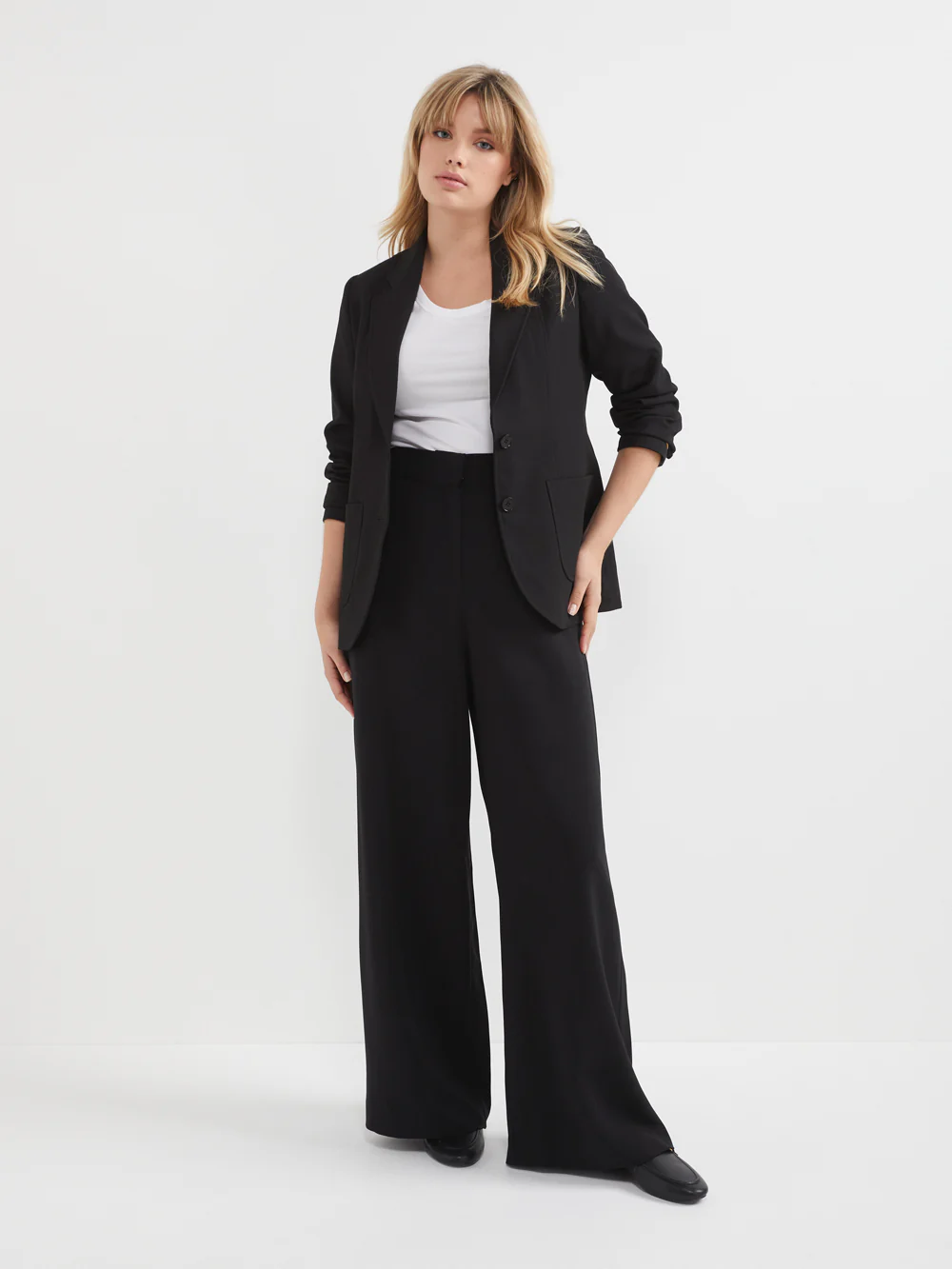 The Stretch Crepe Draped Trouser - Image 3