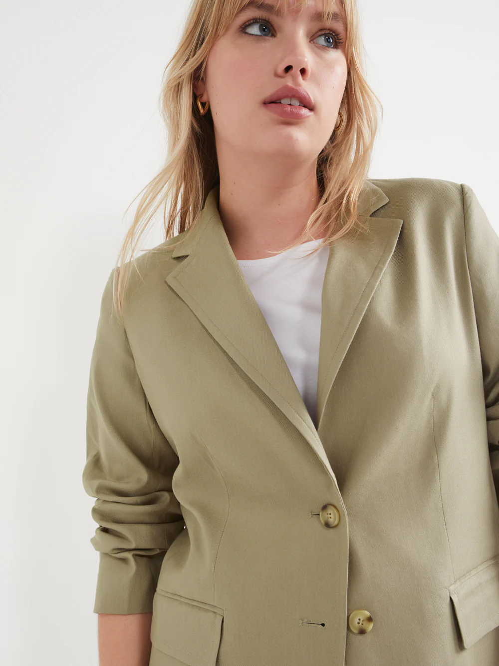 The Stretch Linen Blazer - Image 3