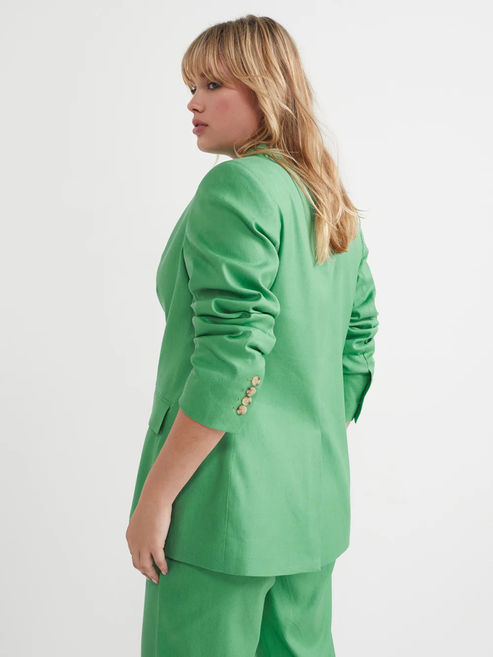 The Stretch Linen Blazer - Image 2