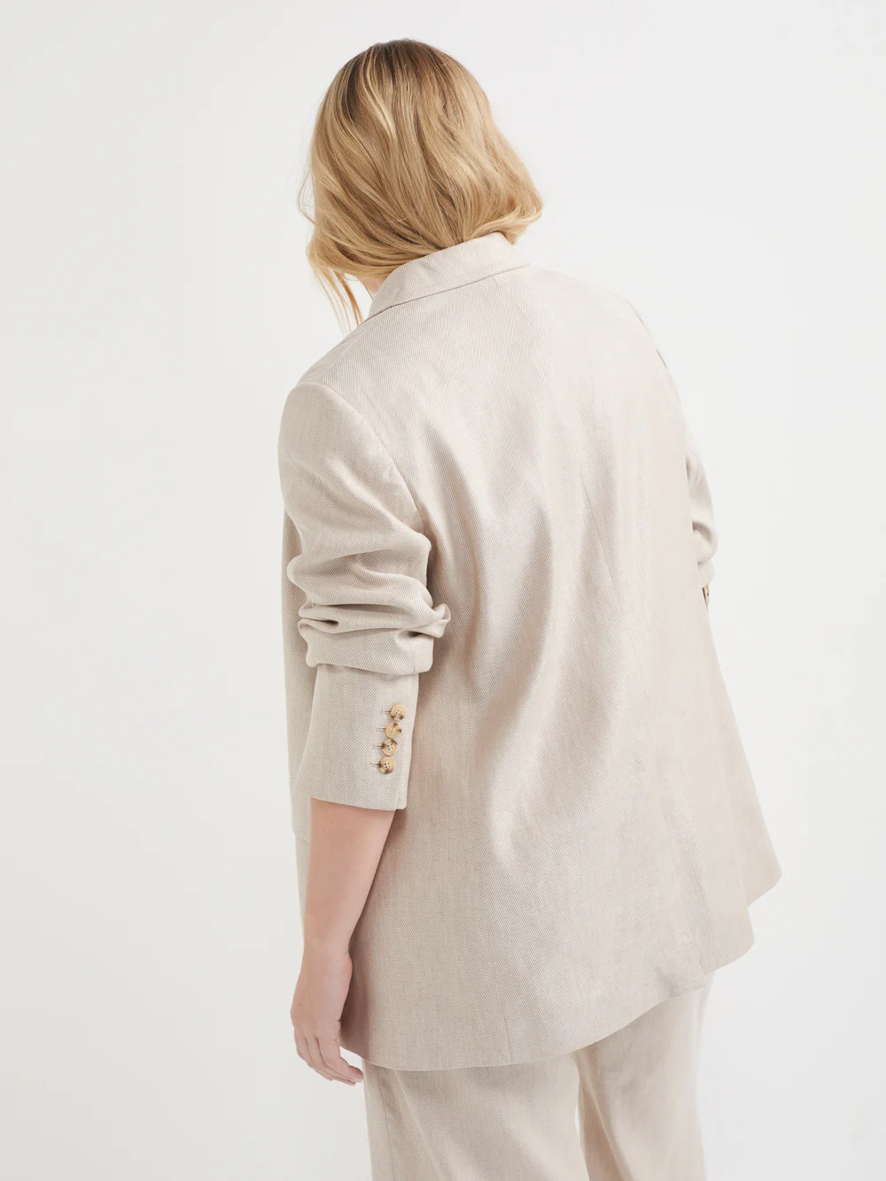 The Stretch Linen Blazer - Image 7