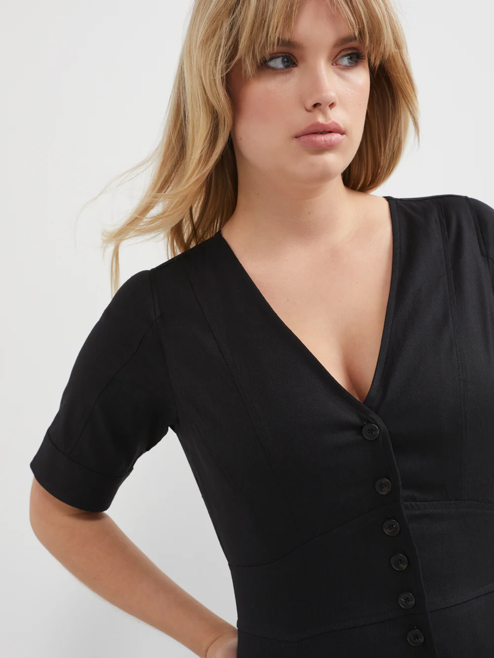 The Stretch Linen Button Front Dress - Image 4