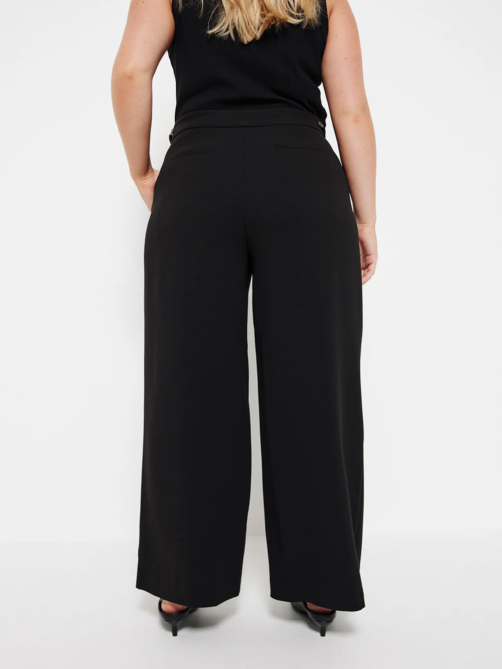 The Tailored Trouser - Image 9